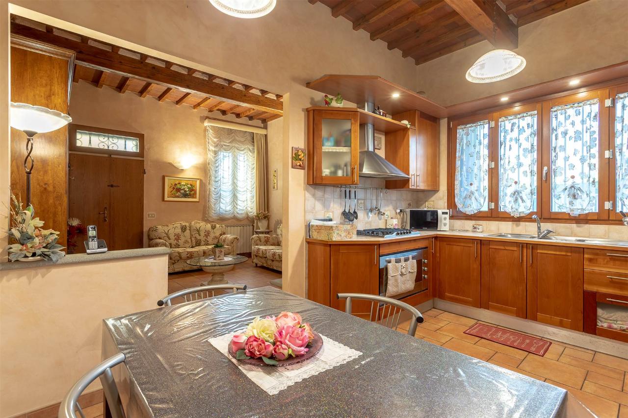 5-salle Maison à Campi Bisenzio, Italy No. 40396