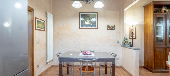 5-salle Maison à Campi Bisenzio, Italy No. 40396 9