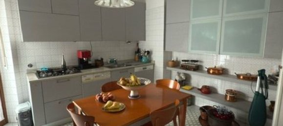 5 bedrooms Apartment in Turin, Italy No. 316701 10