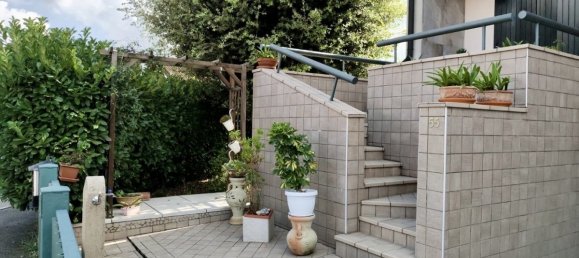 3 Schlafzimmer Villa in Sant'Angelo Lodigiano, Italy, Nr. 161212 10