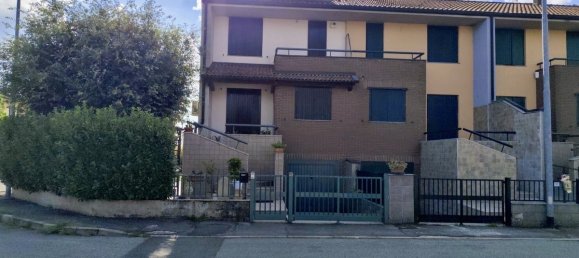 3 Schlafzimmer Villa in Sant'Angelo Lodigiano, Italy, Nr. 161212 2