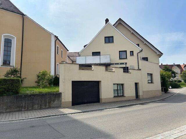 7 rooms Townhouse in Sigmaringen, Germany No. 358565