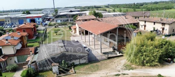 Grundstück in Paderno Franciacorta, Italy 1370m², Nr. 40104 5