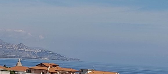 2 bedrooms Apartment in Giarre, Italy No. 142887 3