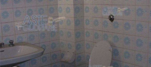 7 rooms House in Sant'Egidio alla Vibrata, Italy No. 269947 5