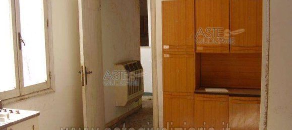 7 rooms House in Sant'Egidio alla Vibrata, Italy No. 269947 17