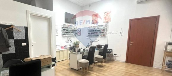 1 room Commercial property in Seregno, Italy No. 288155 4