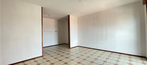 2 bedrooms Apartment in Cameri, Italy No. 288735 6