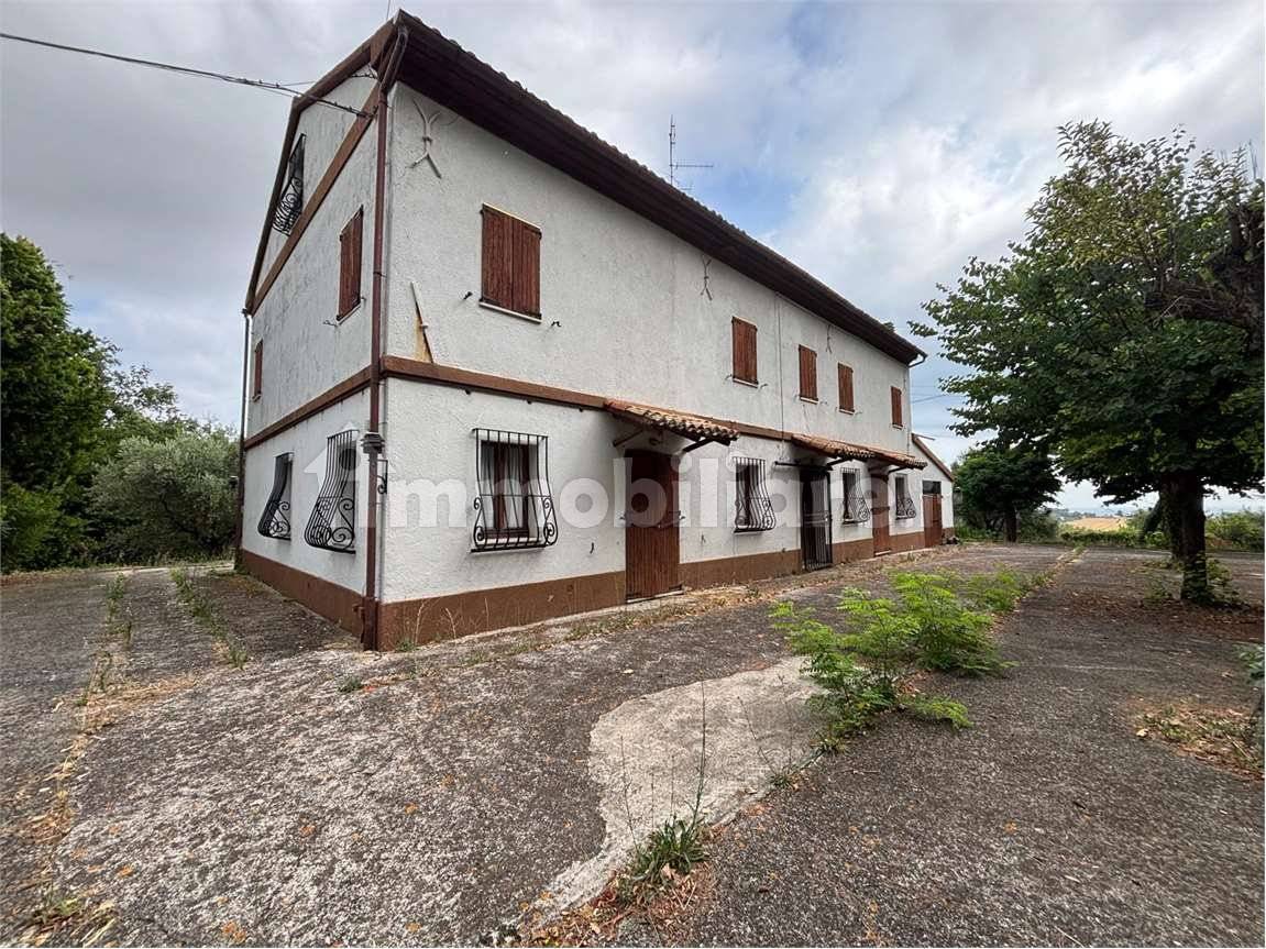 5 bedrooms House in Senigallia, Italy No. 258242