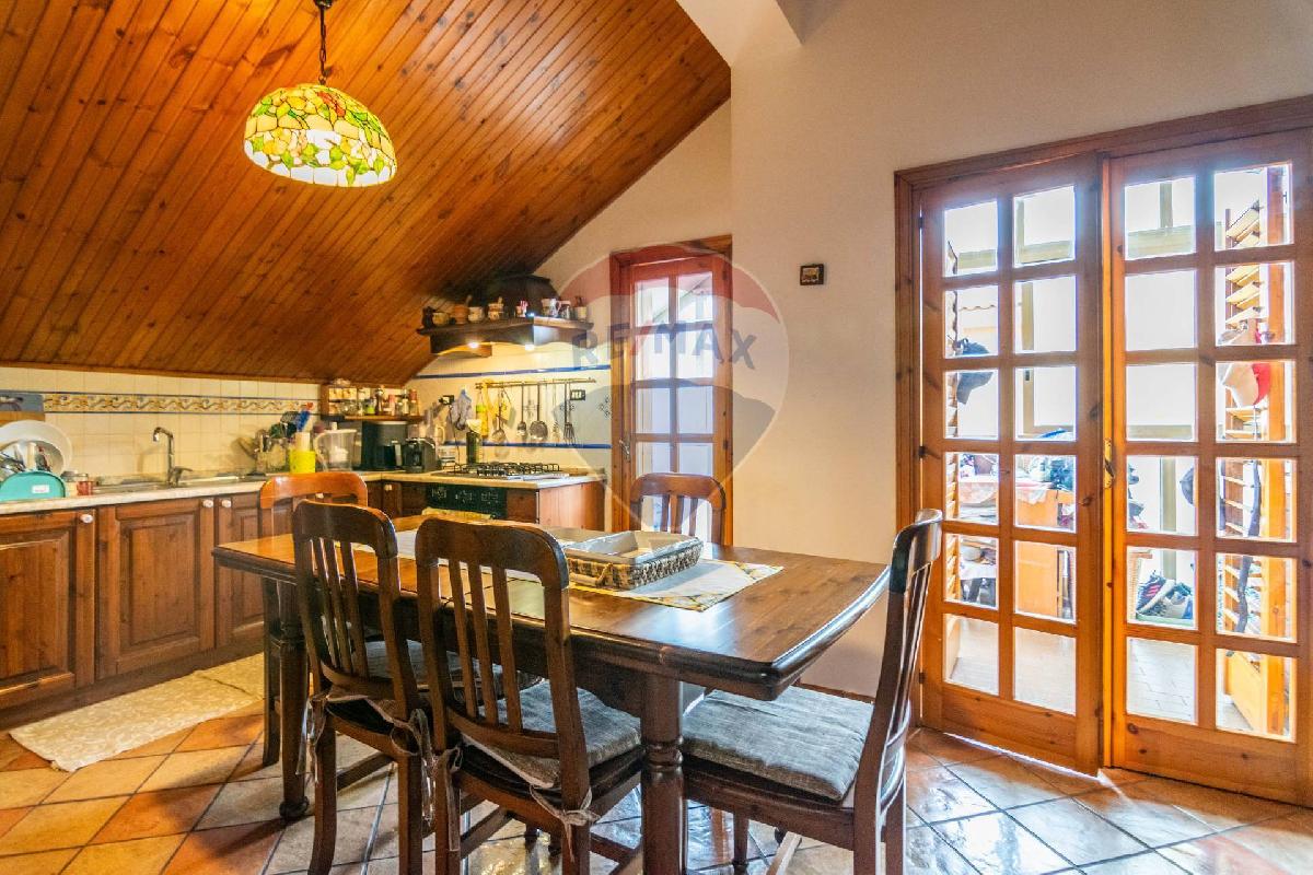 Пентхаус с 2 спальнями в Ачи Сант Антонио, Италия № 81744