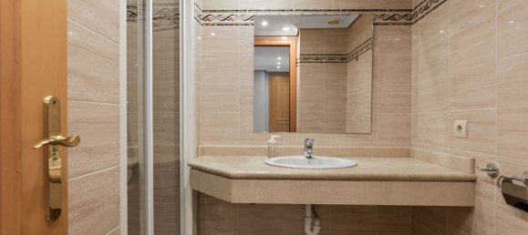 Apartamento T2 em Estepona, Spain N.º 136809 22