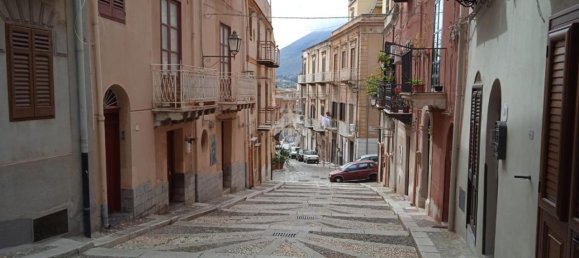 Дом с 3 комнатами в Термини Имерезе, Италия № 137337 9