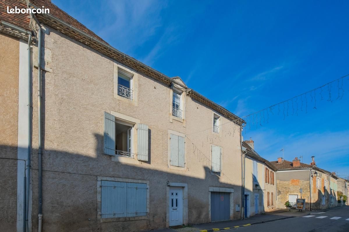 6 Schlafzimmer Haus in Savignac-les-Eglises, France, Nr. 104079