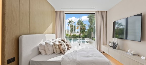 5 bedrooms Villa for sale in Dubai, UAE № 113245 22