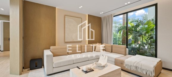5 bedrooms Villa for sale in Dubai, UAE № 113245 24