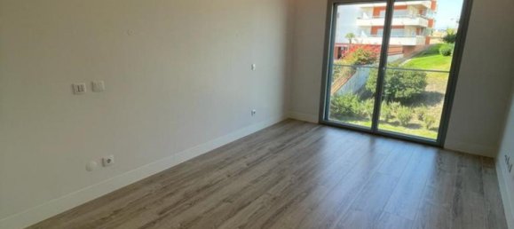 شقة 4 غرف نوم  في Oeiras, Portugal رقم 6800 5