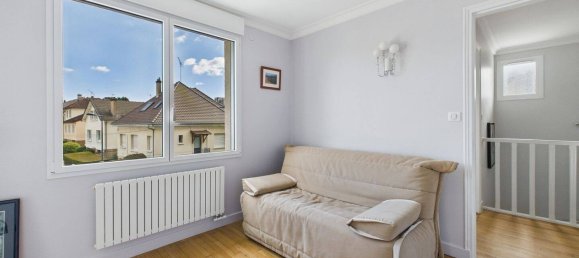 4 Schlafzimmer Haus in Massy, France, Nr. 327792 10