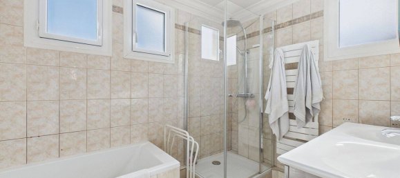 4 Schlafzimmer Haus in Massy, France, Nr. 327792 13