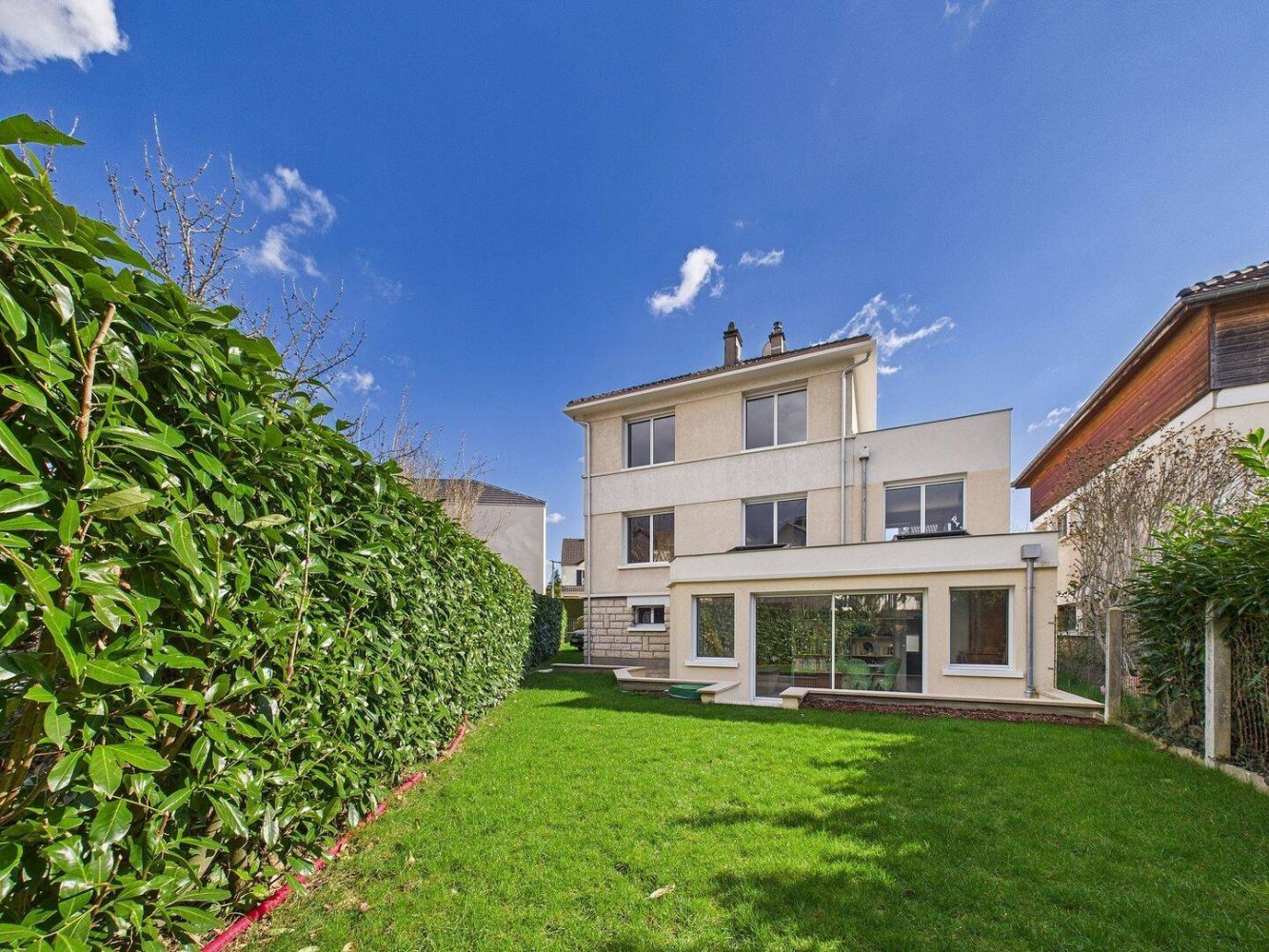 4 Schlafzimmer Haus in Massy, France, Nr. 327792