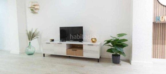 Apartamento de 3 dormitorios en Alicante, Spain No. 188586 7