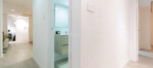 Apartamento de 3 dormitorios en Alicante, Spain No. 188586 8