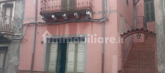 3 rooms Building in Calatabiano, Italy No. 76709 3
