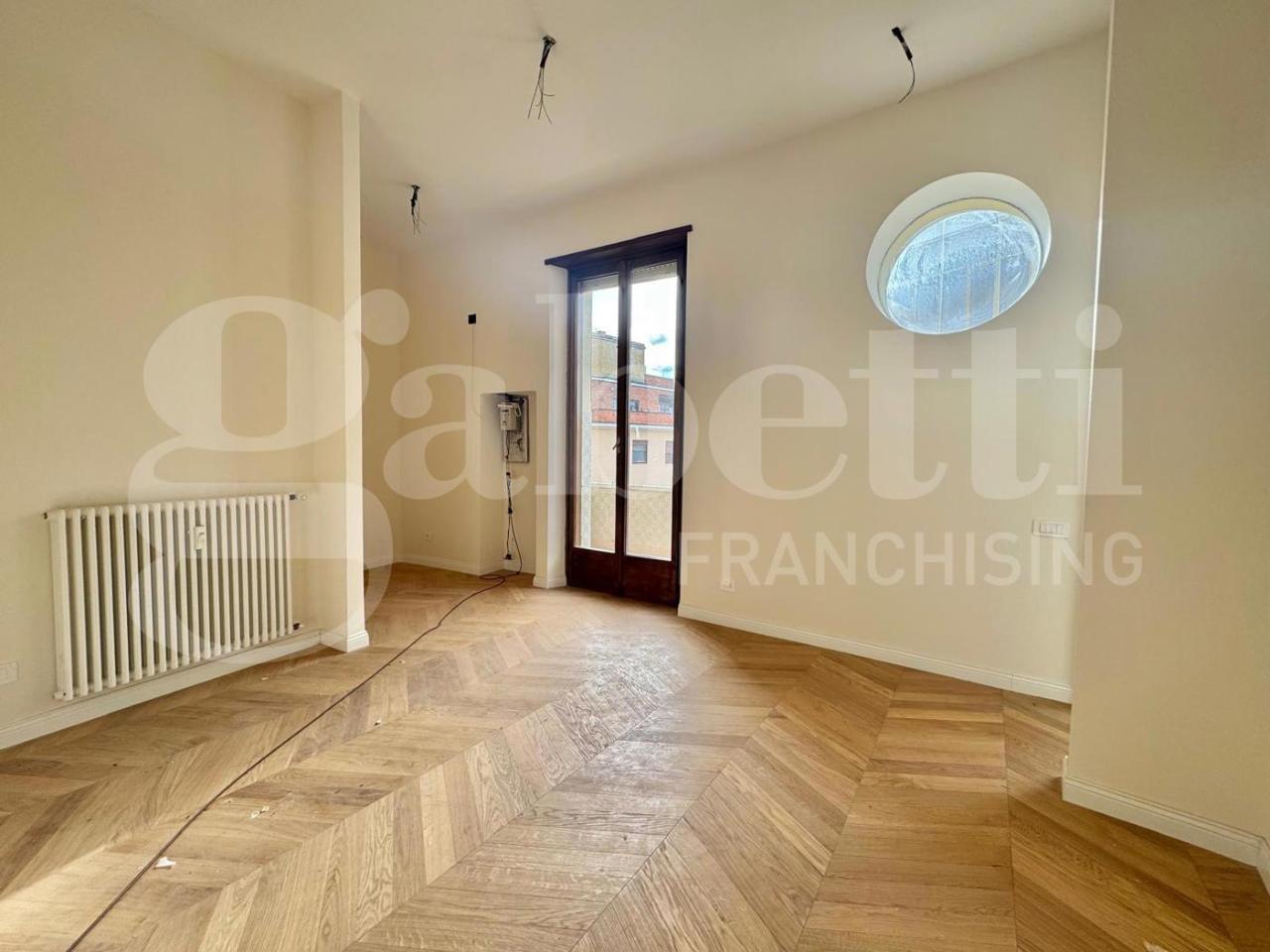 2 rooms Apartment in Rome, Italy No. 232310