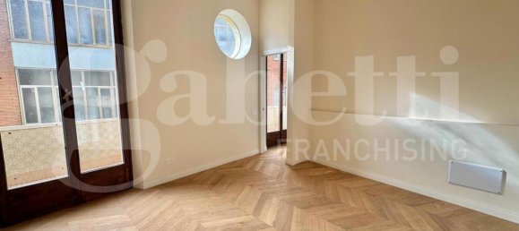2 rooms Apartment in Rome, Italy No. 232310 4