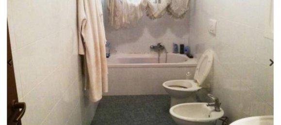 1 bedroom Apartment in Bari, Italy No. 252875 7