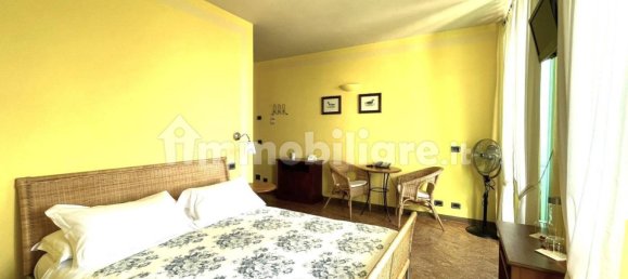 Вилла с 8 спальнями в Беэ, Италия № 140845 16