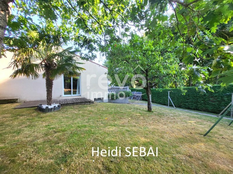 3 bedrooms House in Tiffauges, France No. 299933