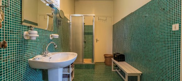 6 bedrooms House in Charente, France No. 303988 11