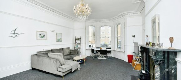 2 Schlafzimmer Wohnung in Brighton and Hove, United Kingdom, Nr. 10765 12