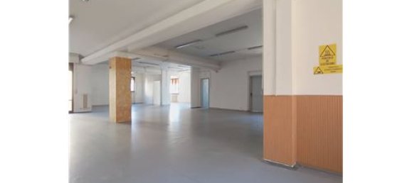 3 rooms Commercial property in Figline e Incisa Valdarno, Italy No. 280271 8