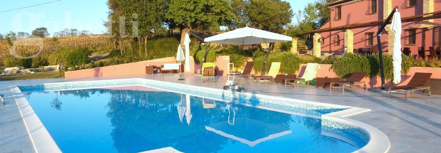 15 rooms Villa in Senigallia, Italy No. 143266