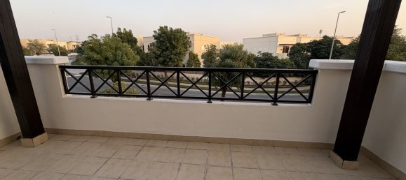 4 bedrooms Villa in Mudon, UAE No. 120585 15
