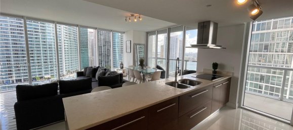2 chambres propriété commerciale à vendre à Miami, Miami-Dade, Florida, USA № 614864 16
