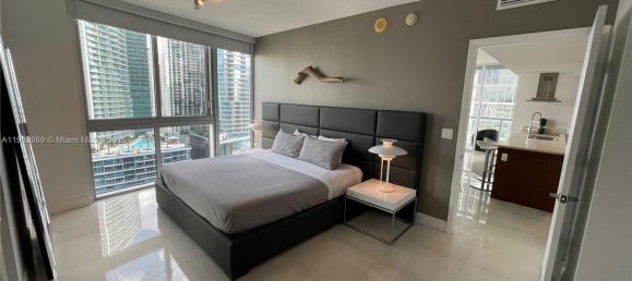 2 chambres propriété commerciale à vendre à Miami, Miami-Dade, Florida, USA № 614864 8