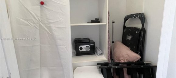 2 chambres propriété commerciale à vendre à Miami, Miami-Dade, Florida, USA № 614864 19