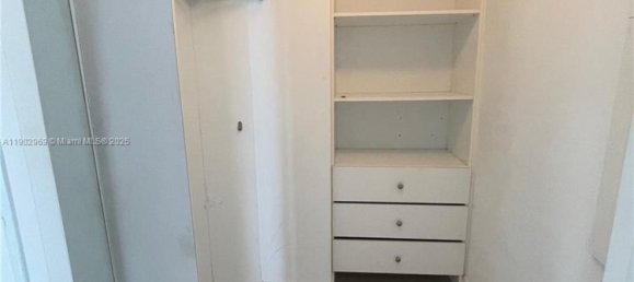 2 chambres propriété commerciale à vendre à Miami, Miami-Dade, Florida, USA № 614864 18