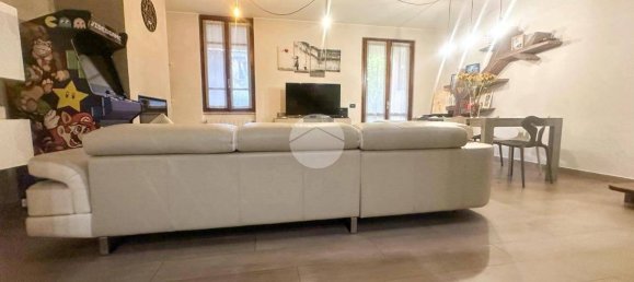 3 bedrooms House in Manerbio, Italy No. 299096 2