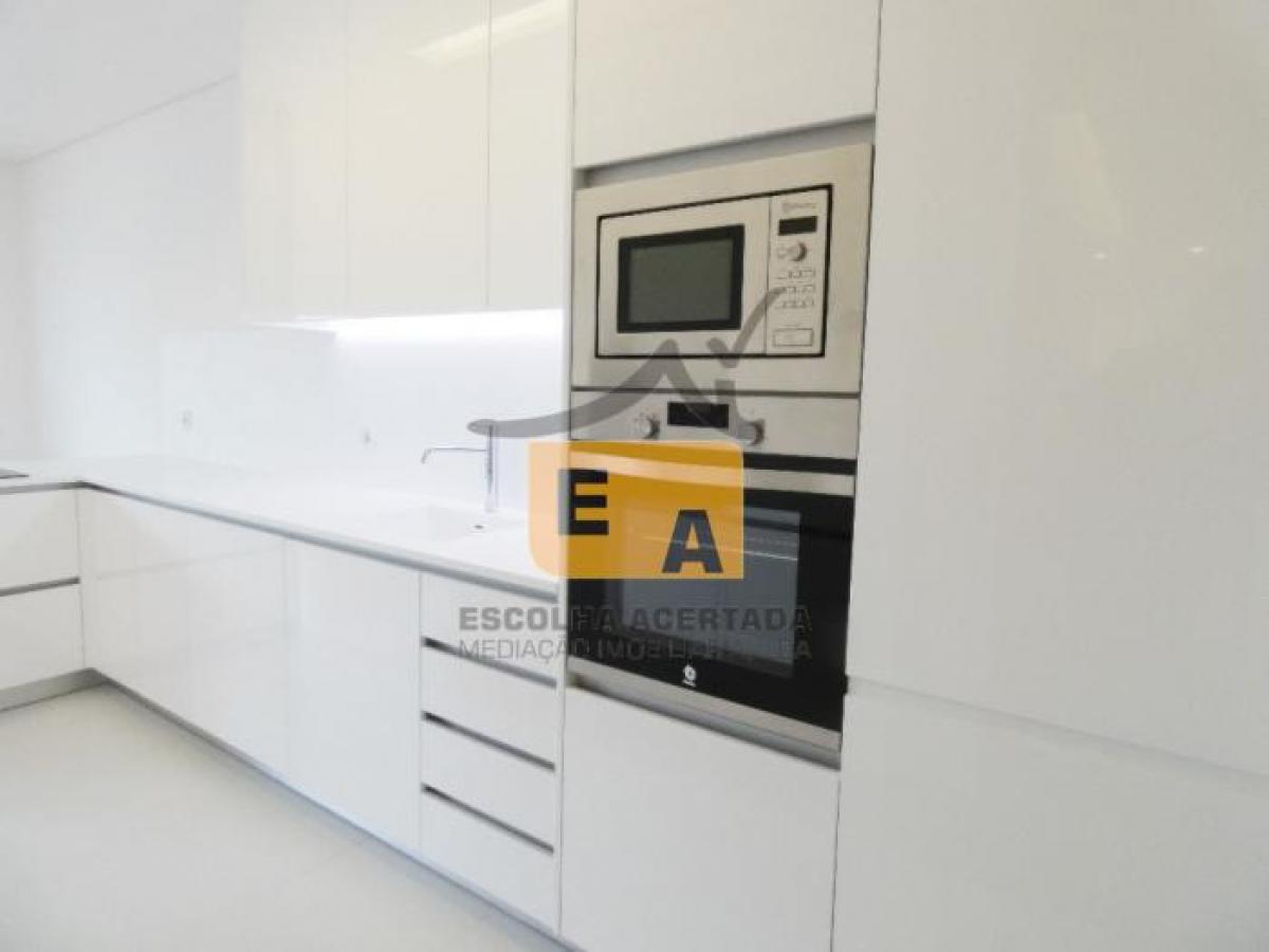 3 Schlafzimmer Wohnung in Porto, Portugal, Nr. 3779