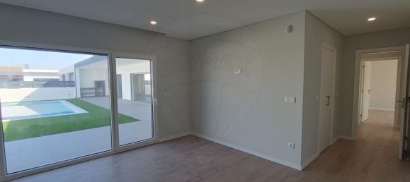 4 bedrooms House in Setubal, Portugal No. 171870 8