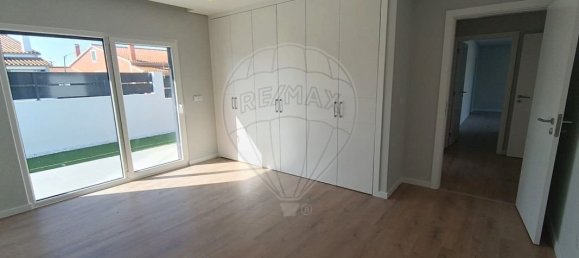 4 bedrooms House in Setubal, Portugal No. 171870 26