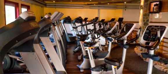 Коммерческая недвижимость 2287м² в Киль, Германия № 18036 5