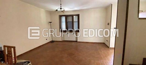 6 rooms Apartment in Castelvenere, Italy No. 206707 14