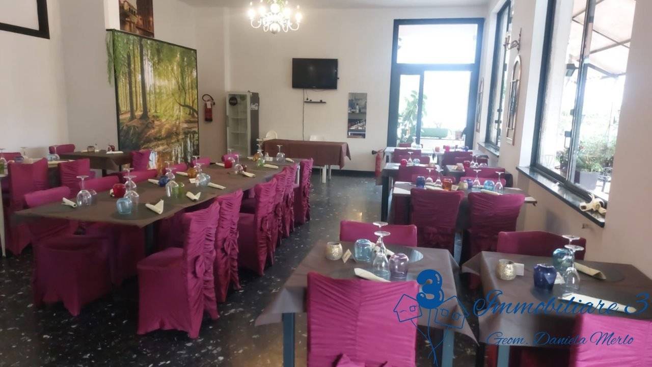 2-Zimmer Gewerbliche Immobilie in Villanova d'Albenga, Italy, Nr. 178962