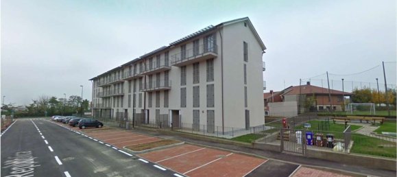 3 rooms Apartment in Chieri, Italy No. 10171 3