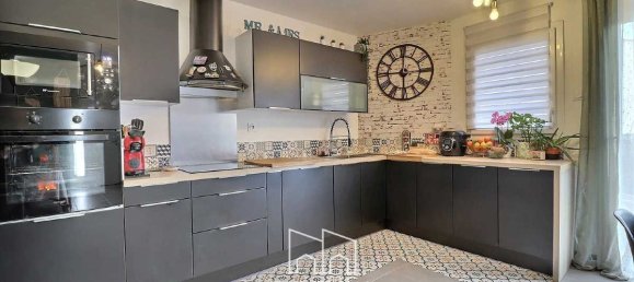 4 bedrooms House in Boisseron, France No. 191908 5