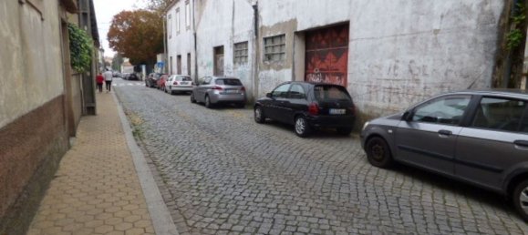 Edificio en Vila Nova de Gaia, Portugal 690 m² No. 83618 8